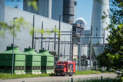 Altbach: Vermeintlicher Gefahrgutunfall loest groesseren Einsatz aus